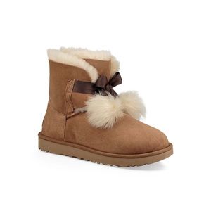 UGG Gita Pom Bootie- W 11, light used
